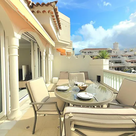 Parque Lotos * Πουέρτο Ντε Λα Κρουζ